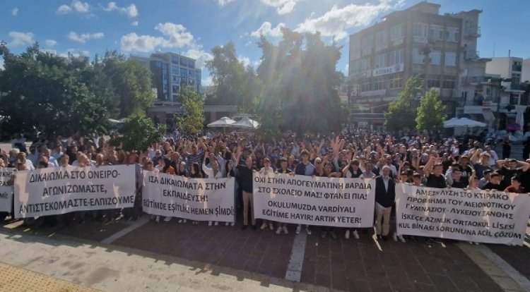 Protest action against the imposition of shift teaching at Xanthi Turkish Minority Secondary and High School!