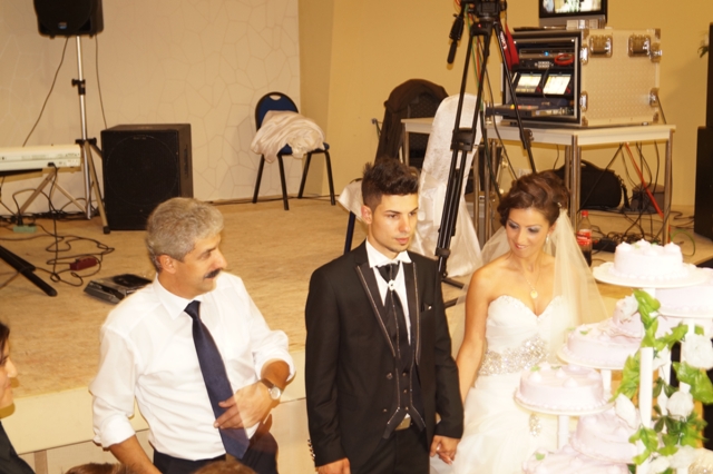 Erol Haşimoğlu’nun oğlu Anıl evlendi!