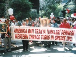 B. Trakya Türkleri Türk Günü Yürüyüşü'nde 
