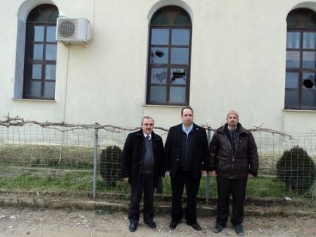 D.E.B. Partisi Uysallı Köyü Camii’ne yapılan saldırıyı kınadı 