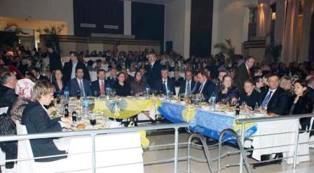İskeçe Türk Birliği’nin Aile Gecesi büyük bir başarıyla gerçekleştirildi